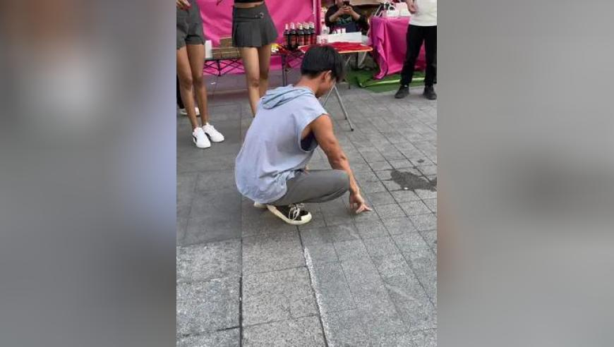 香港偶遇李钟硕,新澳今天最新资料2025年开奖号码是多少,展开解析落实_尊享版V4.40